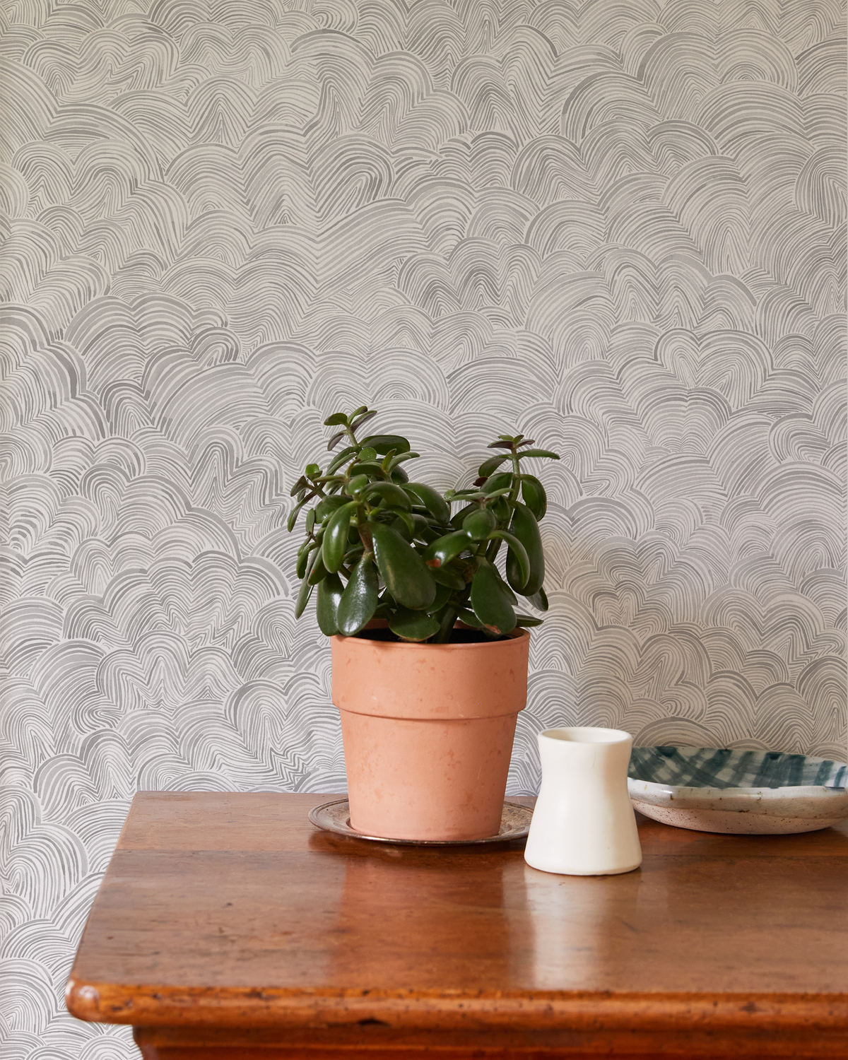 Linear Cloud Wallpaper in Gray