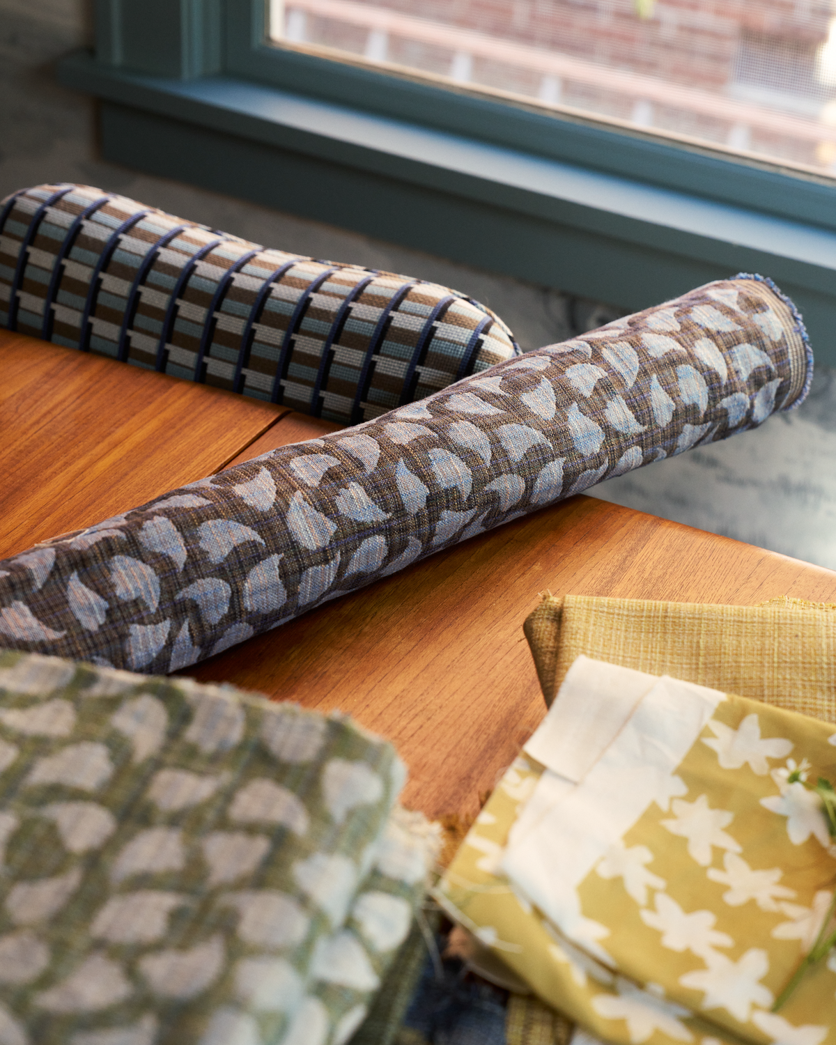 Bubbly Leaves Fabric in Green