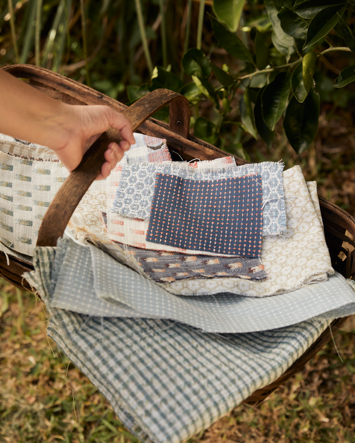 Floret Fabric in Wheat