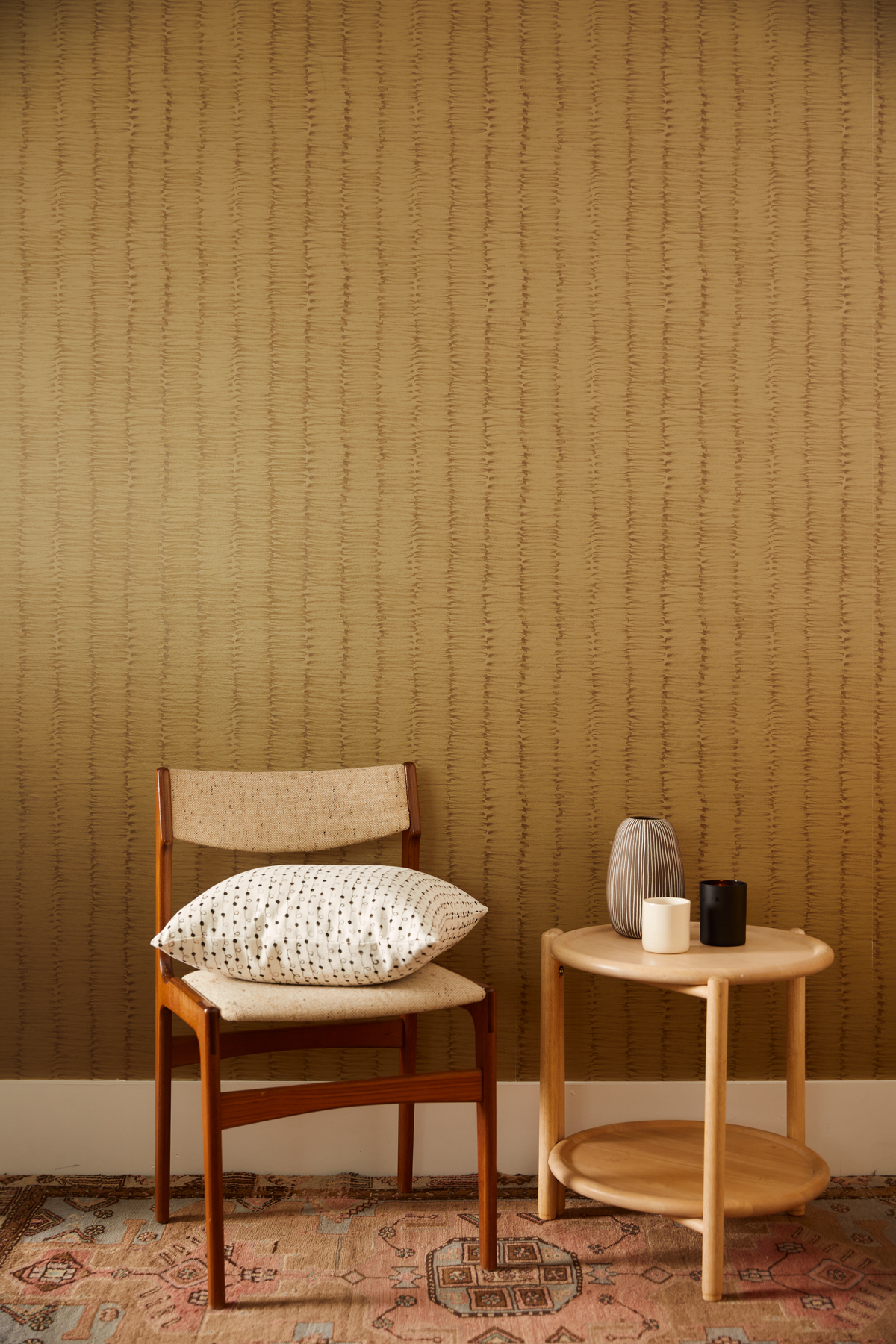Scribble Wallpaper in Gold Leaf