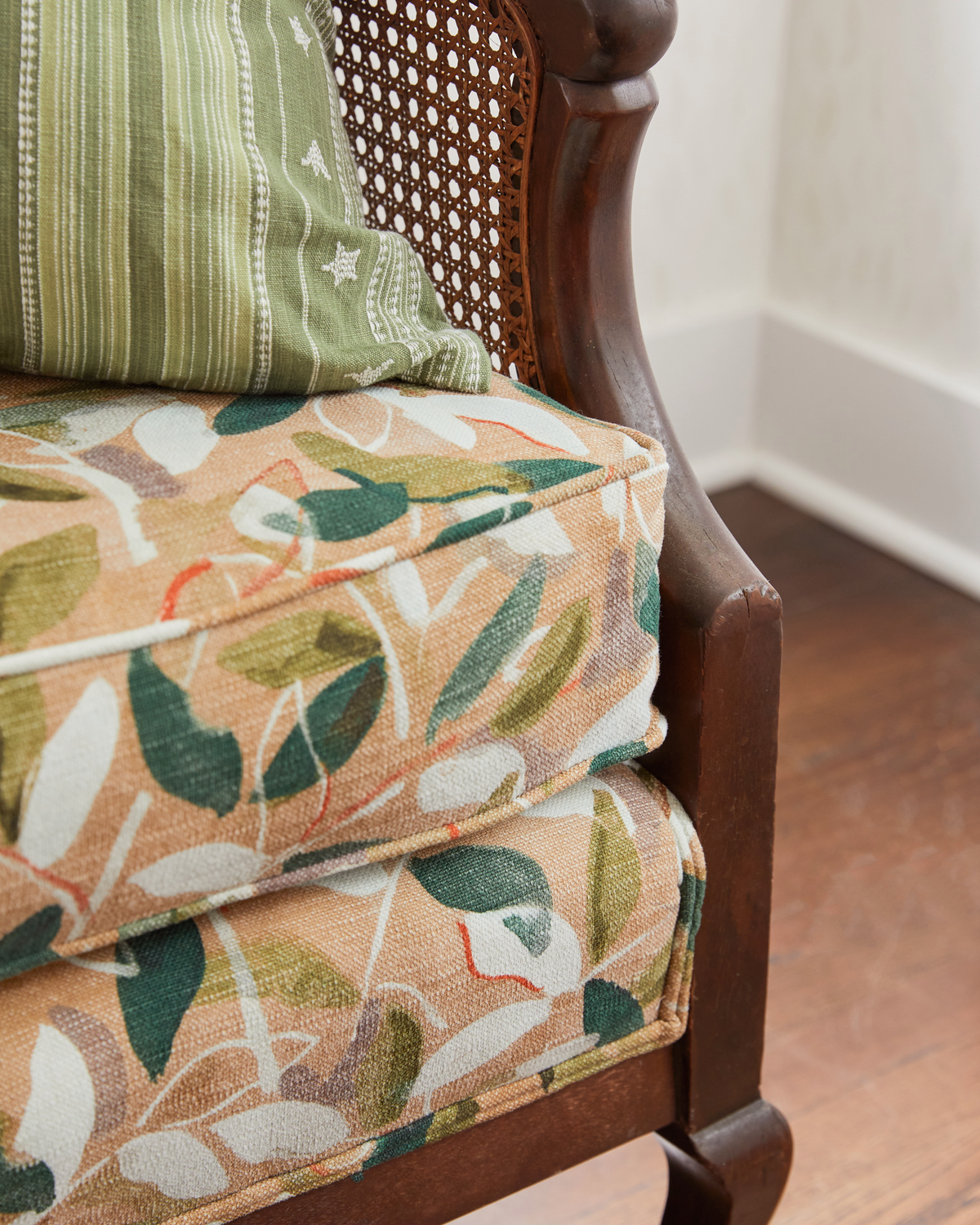 Laurel Fabric in Peach