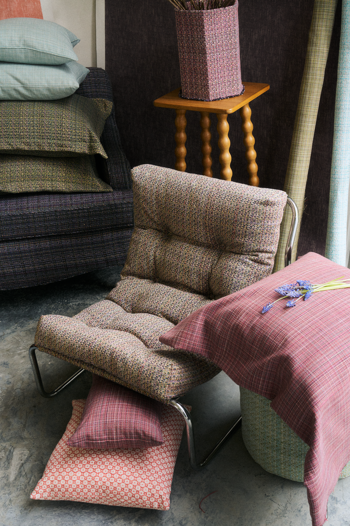 Floret Fabric in Coral