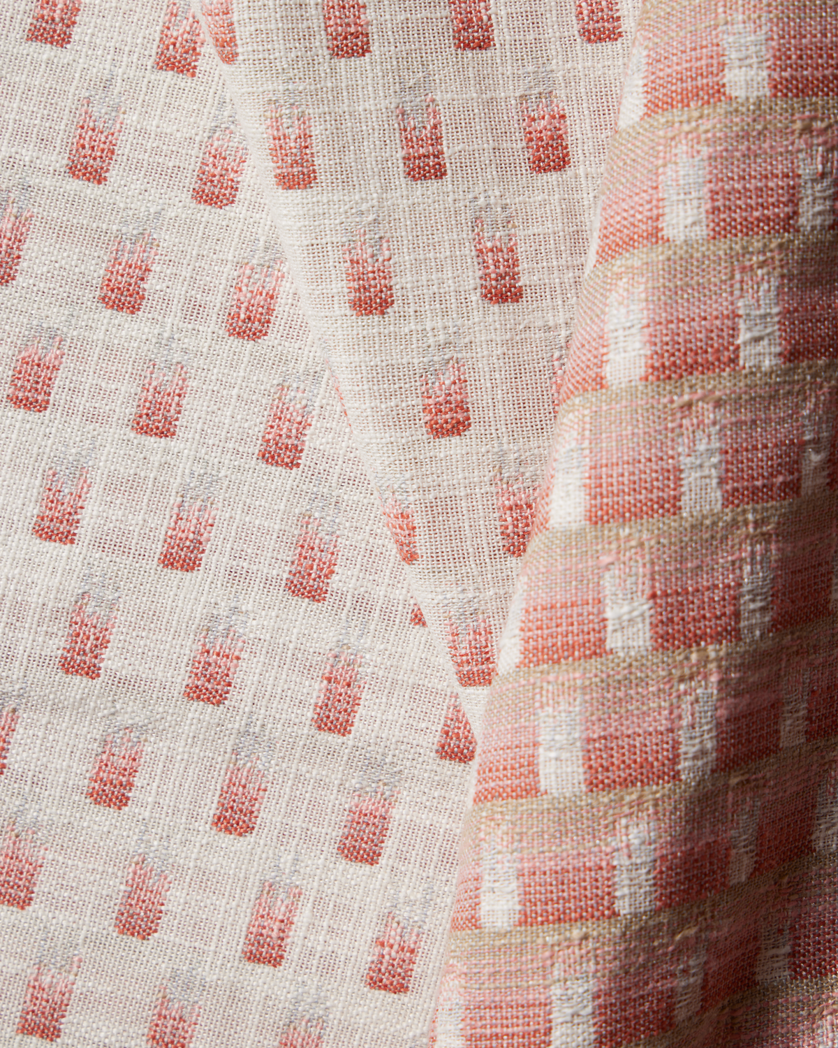 Raindrops Fabric in Pink