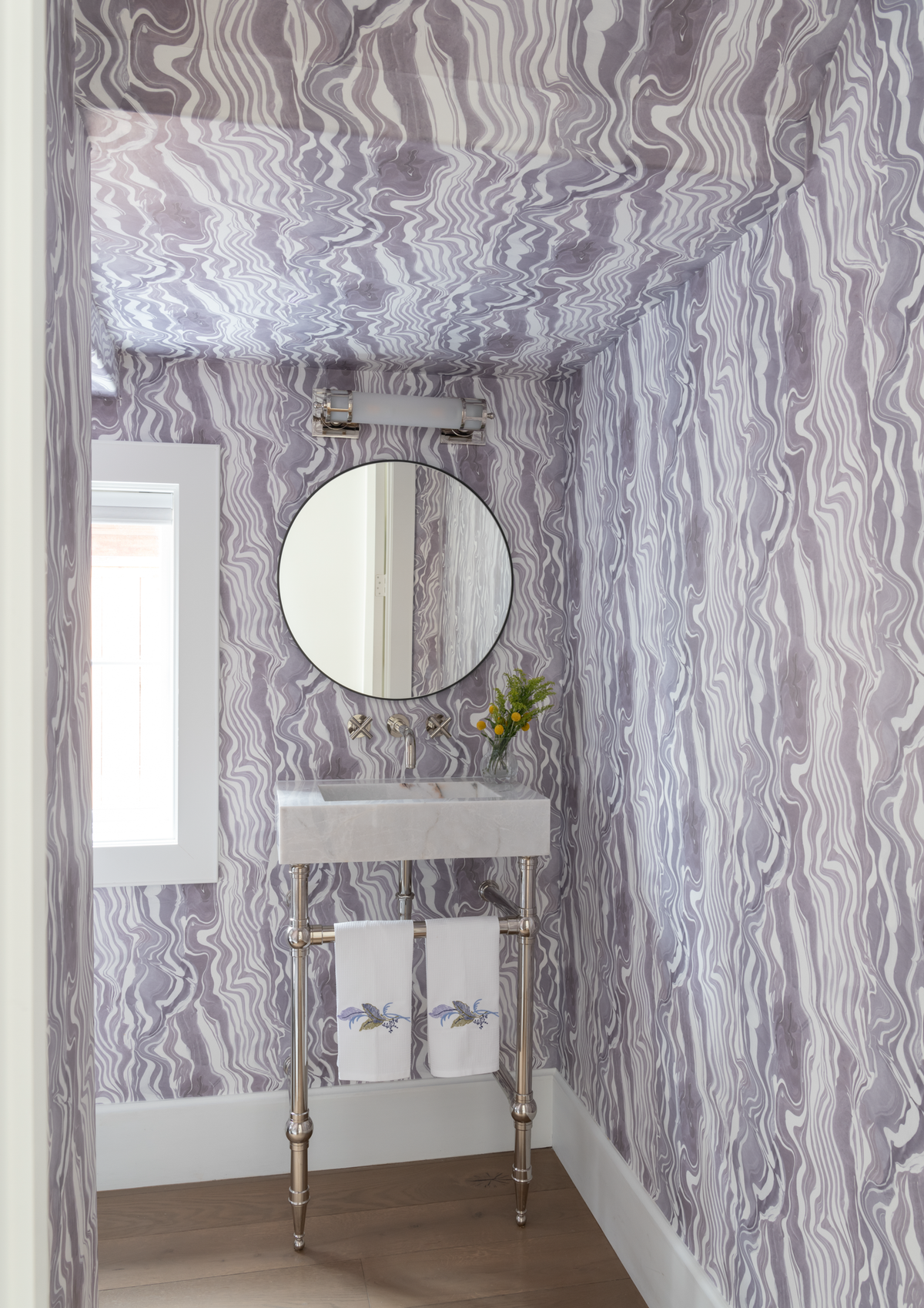 Marbled Stripe Wallpaper in Gray-Lilac