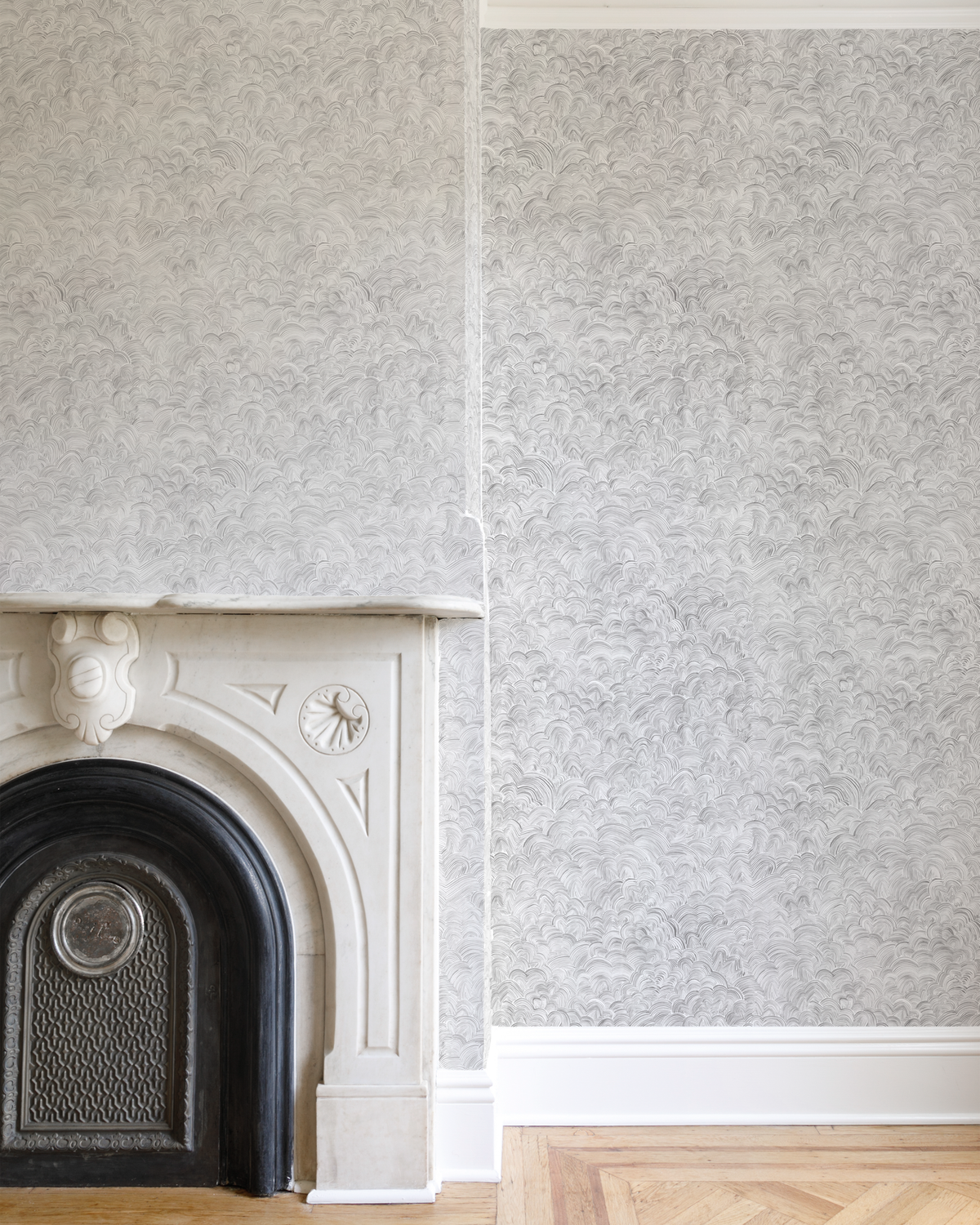 Linear Cloud Wallpaper in Gray