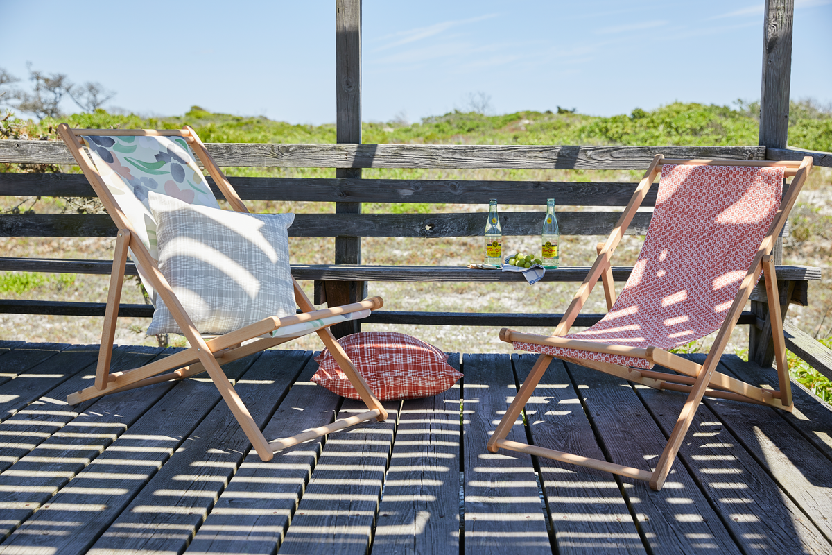 Floret Fabric in Coral