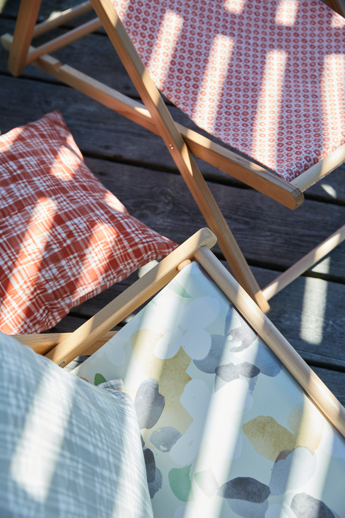 Floret Fabric in Coral