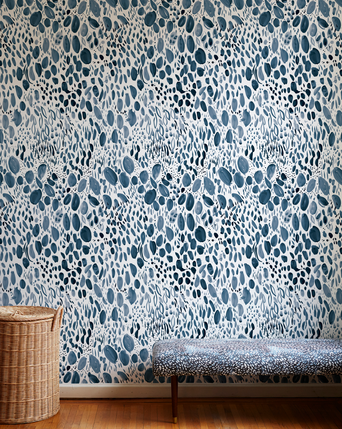 Blooms Wallpaper in Navy