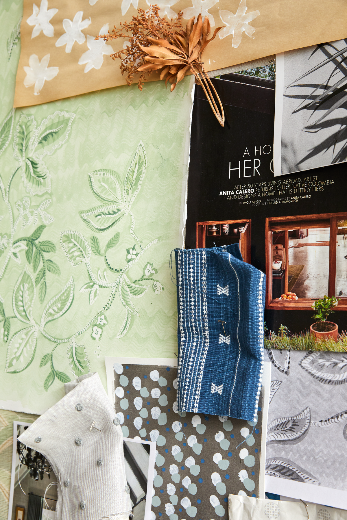 Textured Botanical Wallpaper in Pale Green