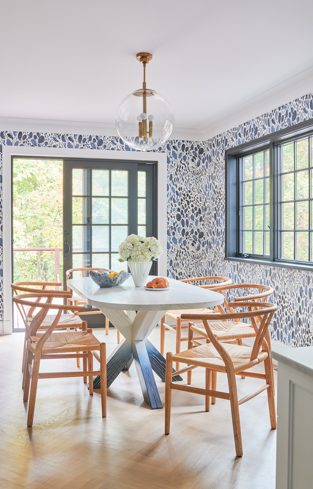 Blooms Wallpaper in Navy