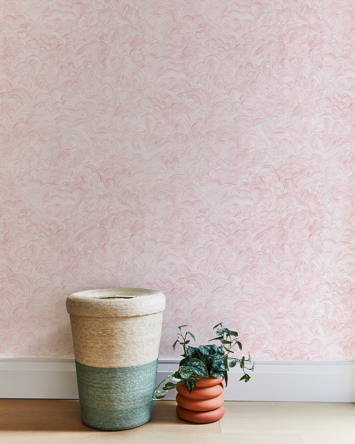 Linear Cloud Wallpaper in Pink
