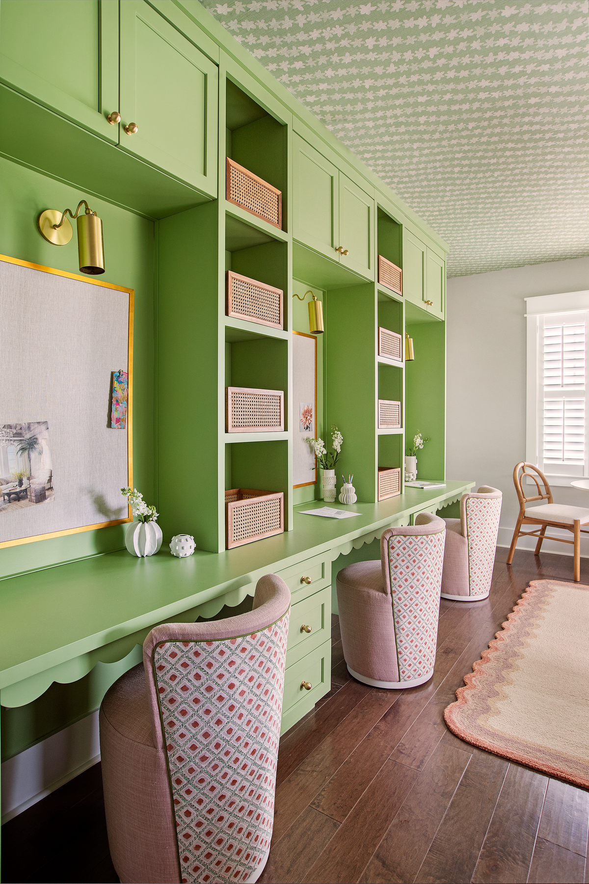 Braided Diamonds Upholstery in Rose/Green + Stamped Garland Wallpaper in Green