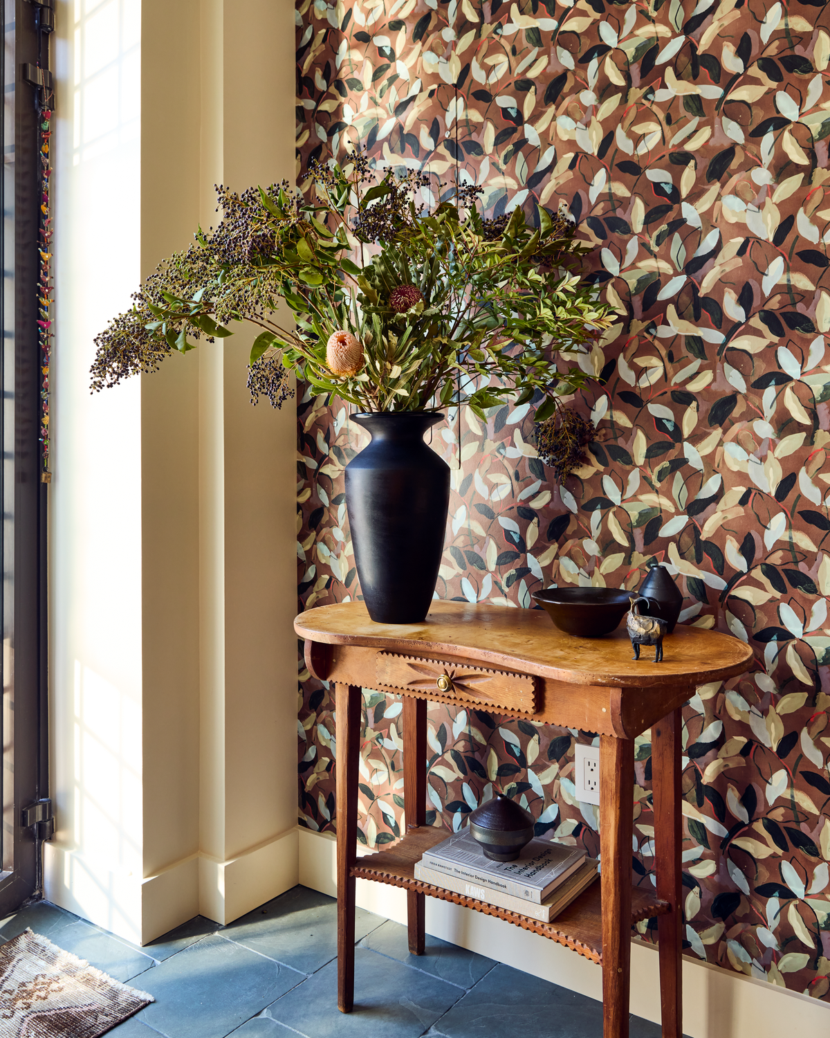 Laurel Wallpaper in Brown