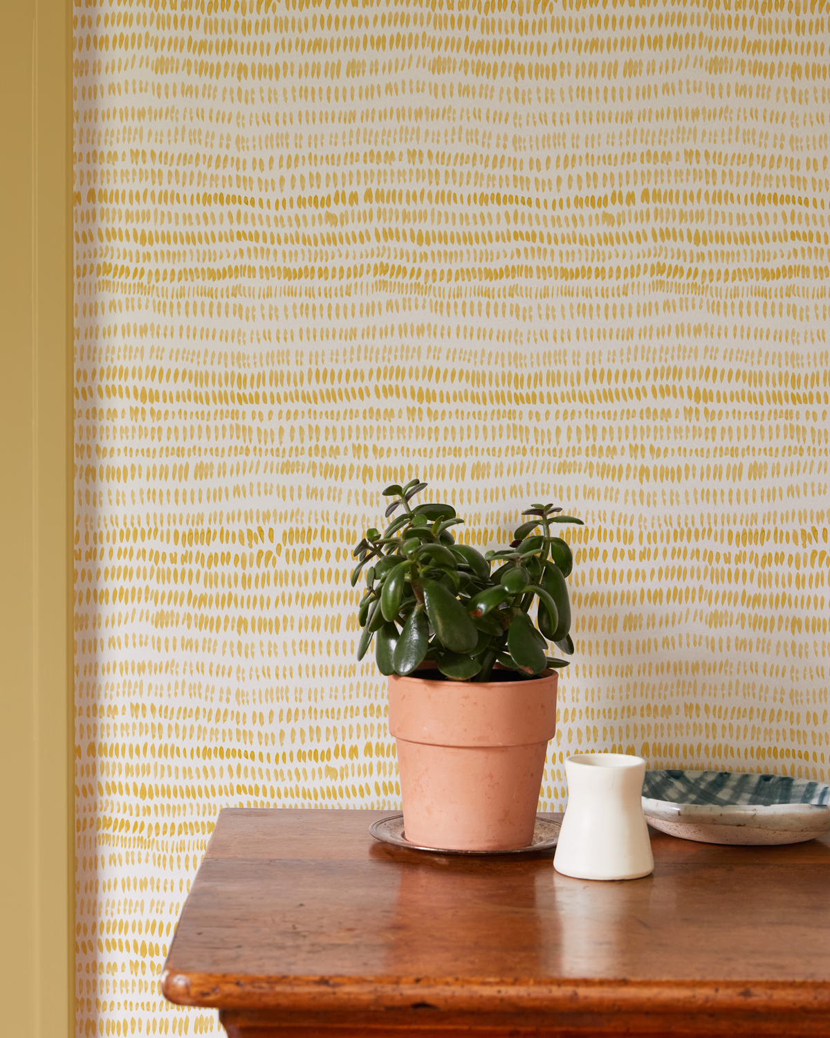 Dashes Wallpaper in Yellow