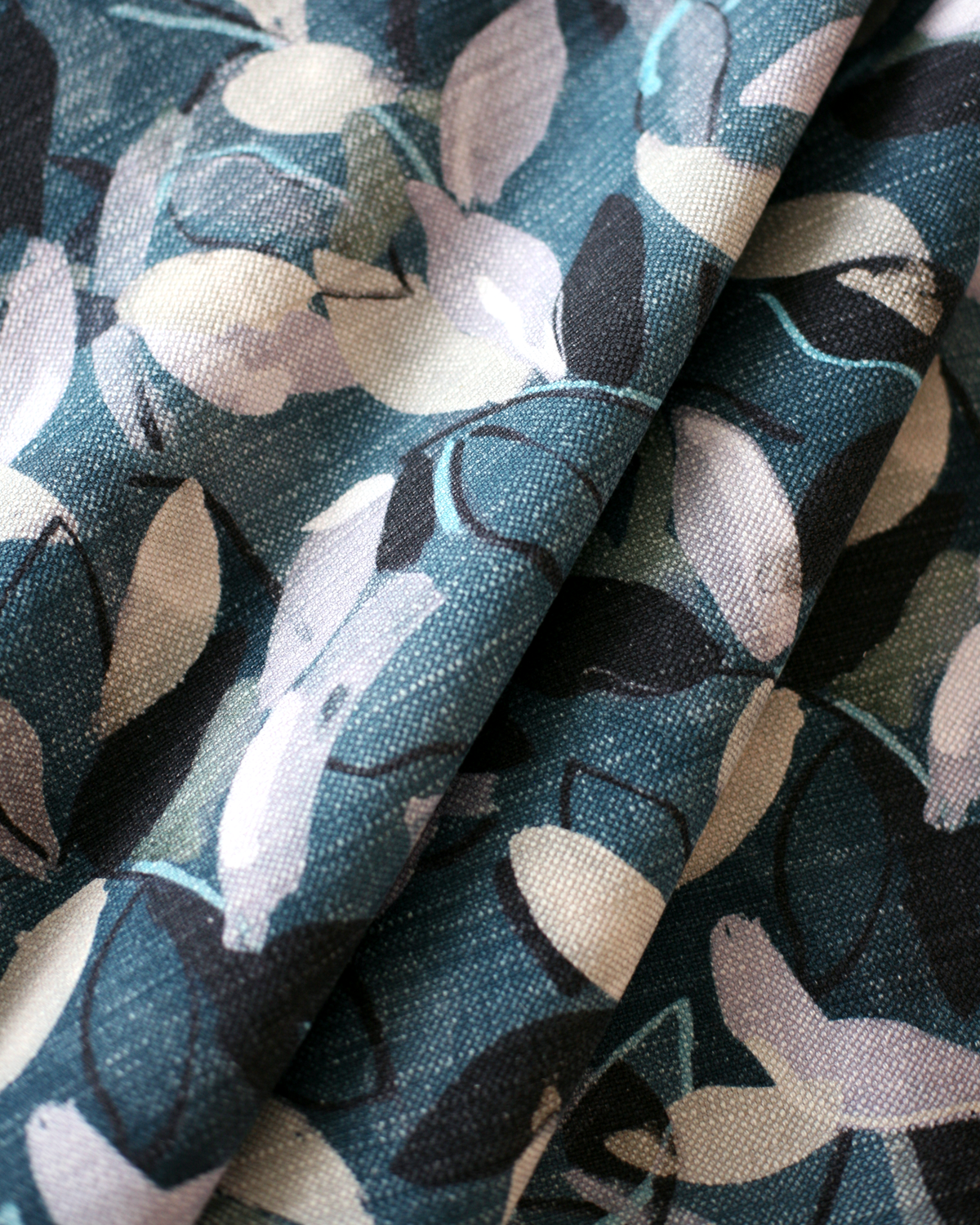 Laurel Fabric in Blue