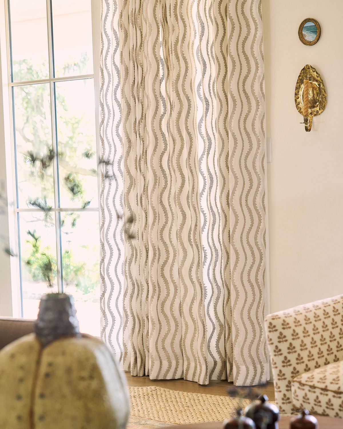 Notched Vines Sheer Fabric in Ivory/Gray