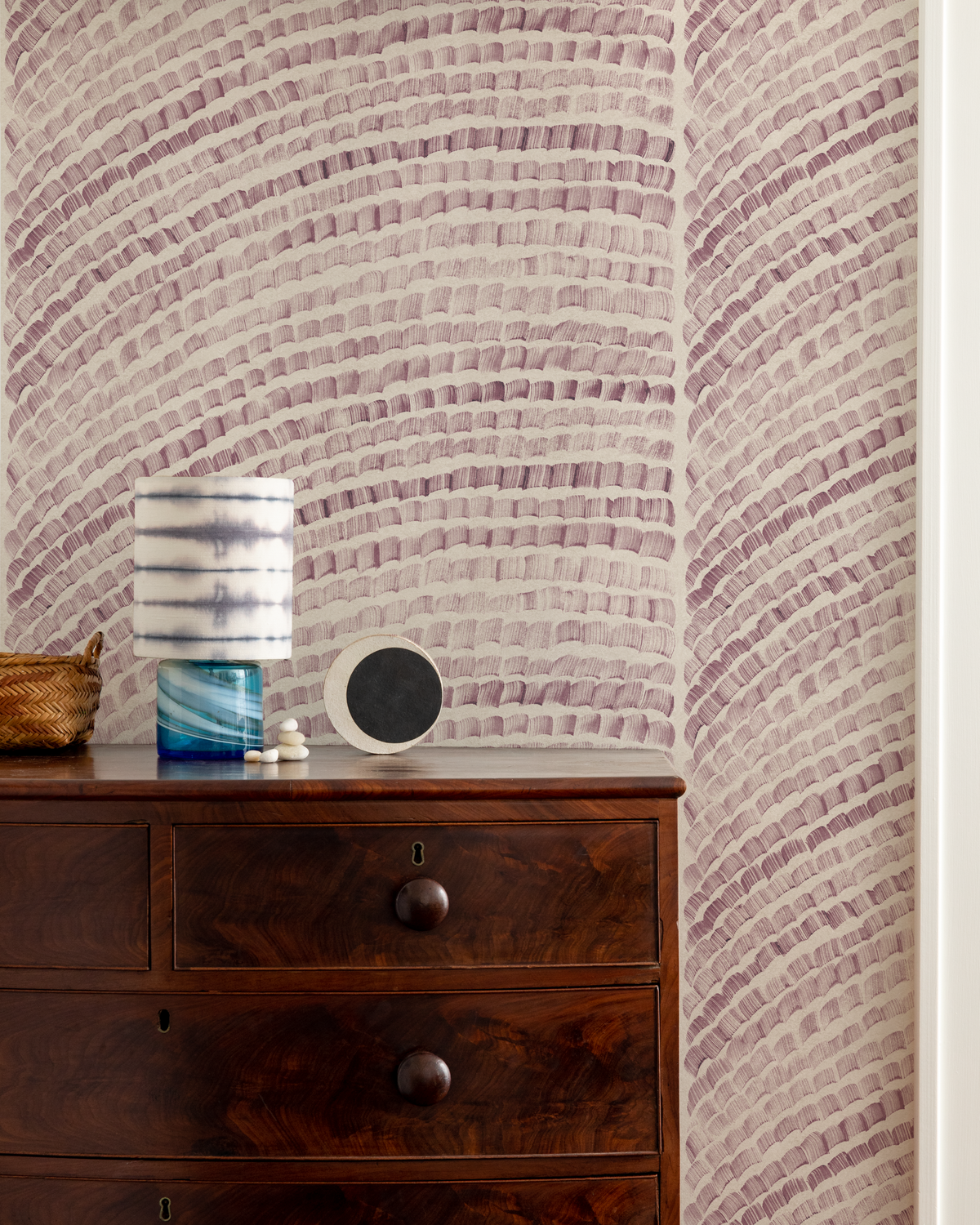 Arches Wallpaper in Mauve