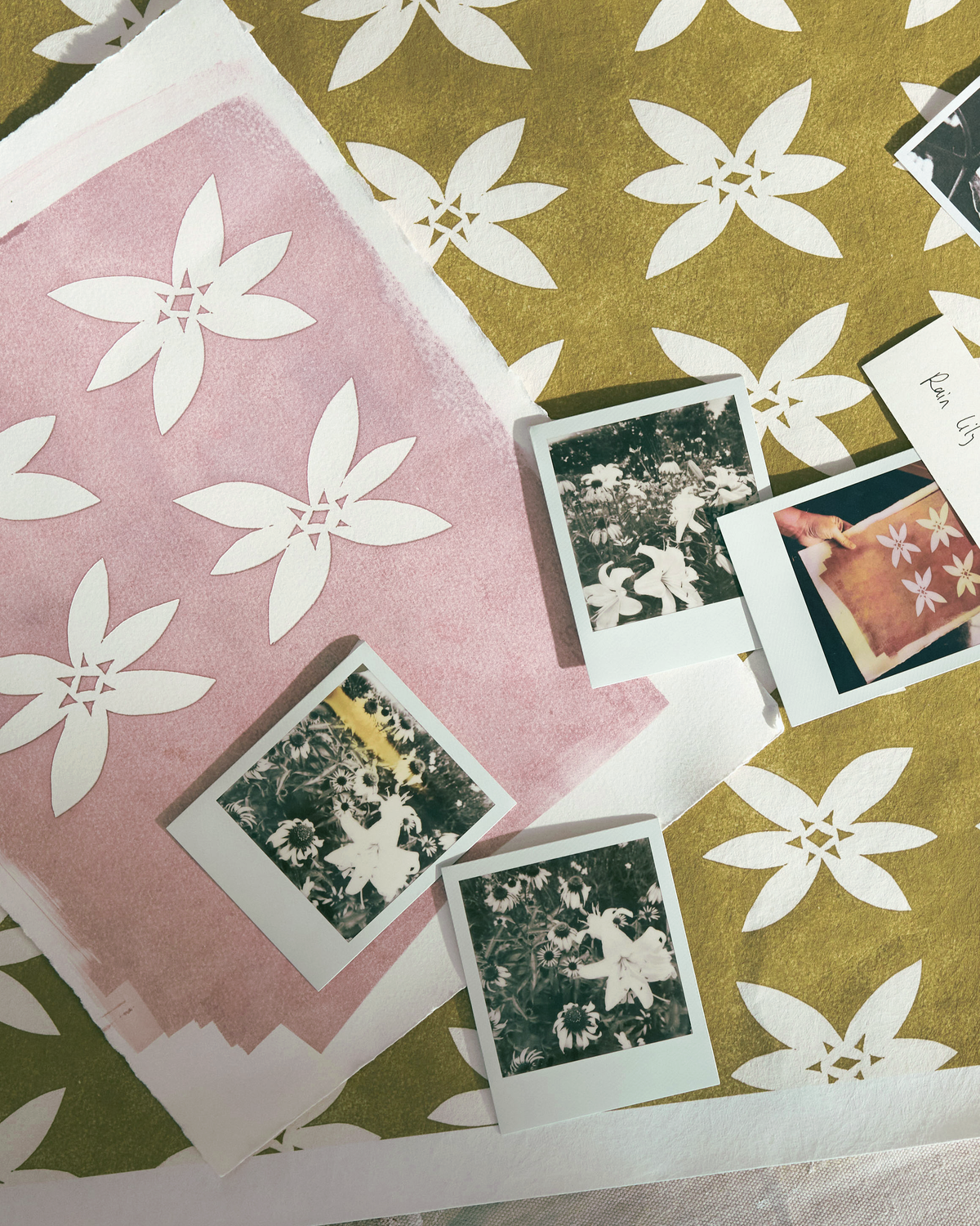 Rain Lily Wallpaper in Umber Rose