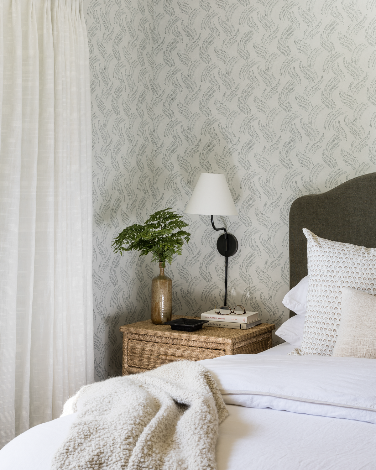 Wavy Grass Wallpaper in Pale Gray