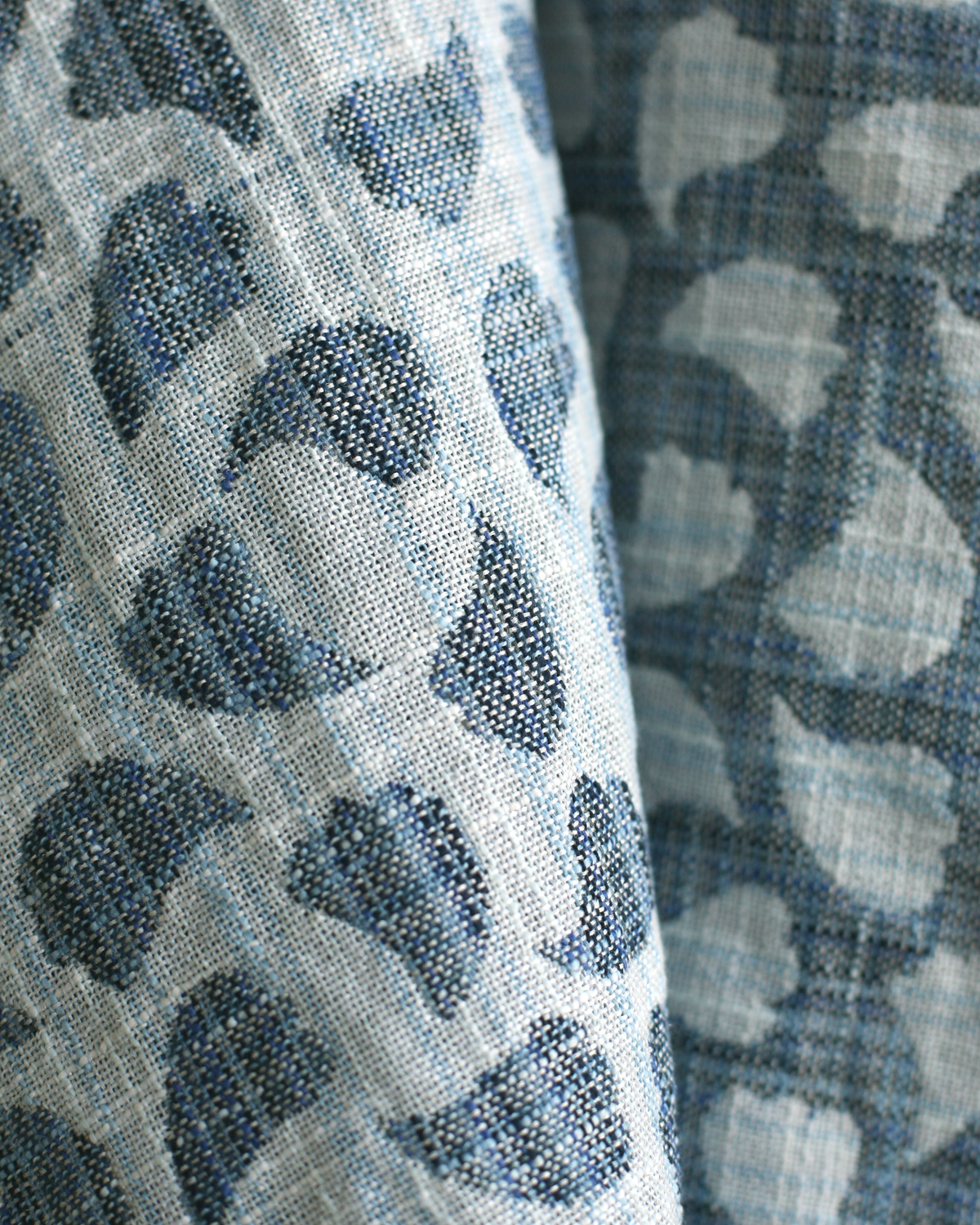 Bubbly Leaves Fabric in Blues