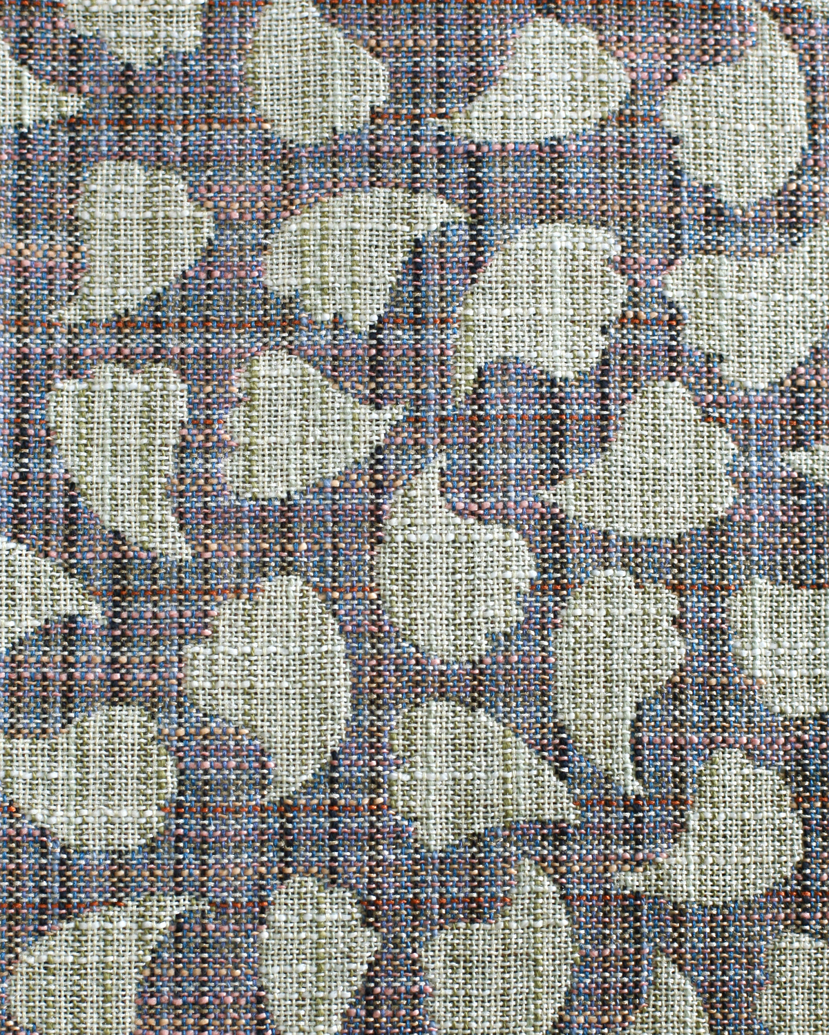 Bubbly Leaves Fabric in Multi Lilac