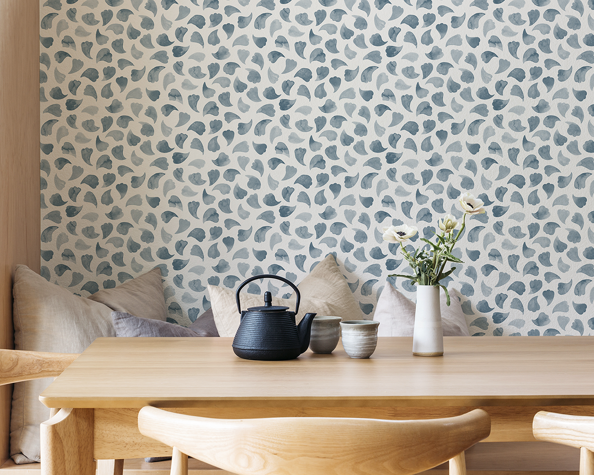 Bubbly Leaves Wallpaper in Ocean Blue