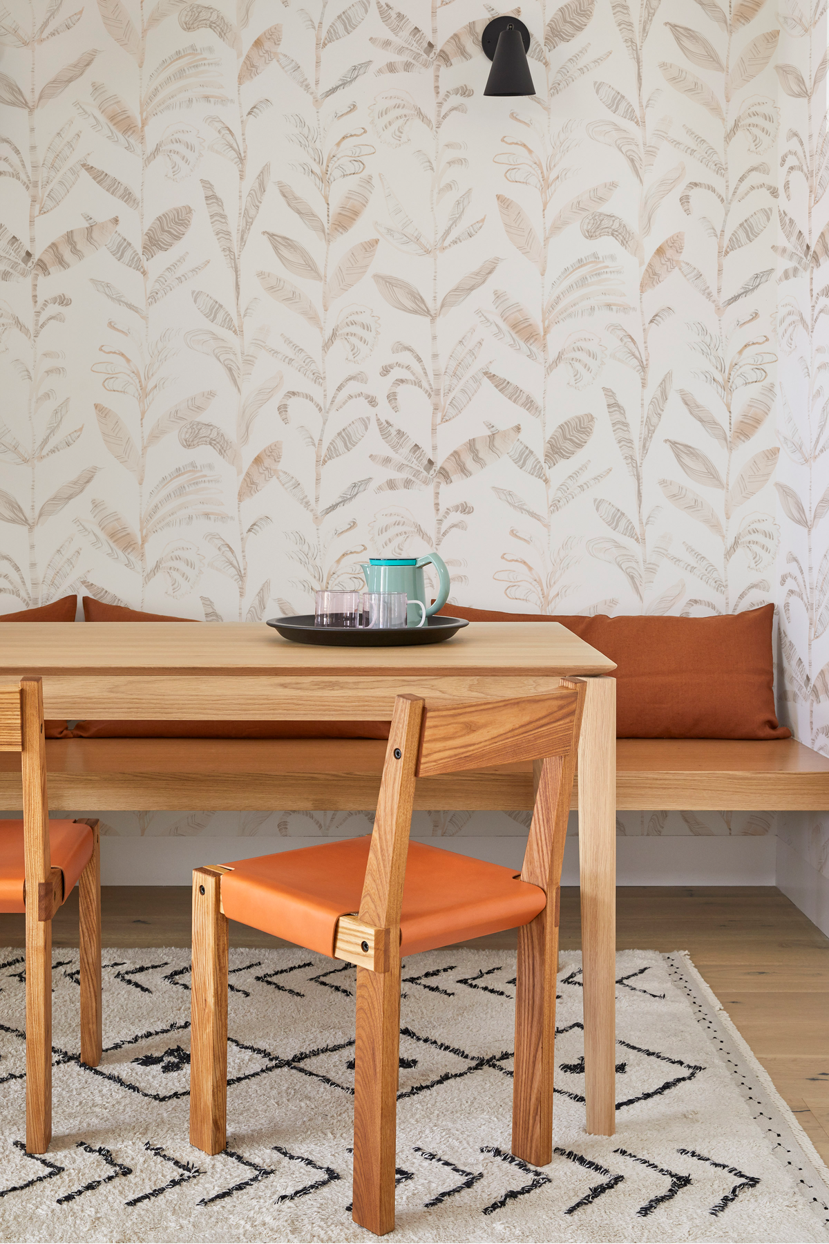 Dream Vine Wallpaper in Soft Brown