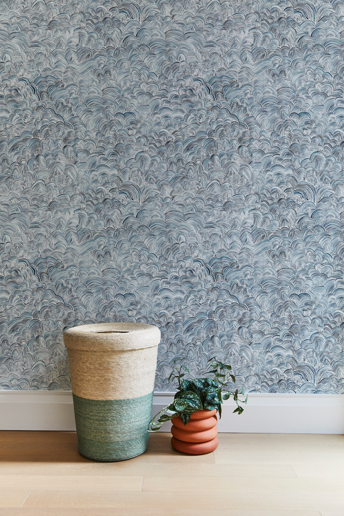 Linear Cloud Wallpaper in Navy