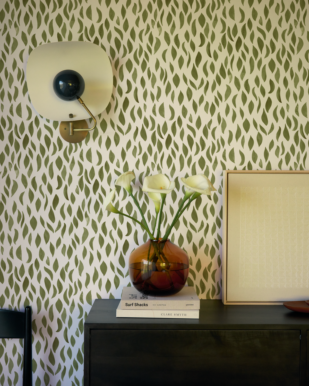 Petals Small Wallpaper in Dark Green