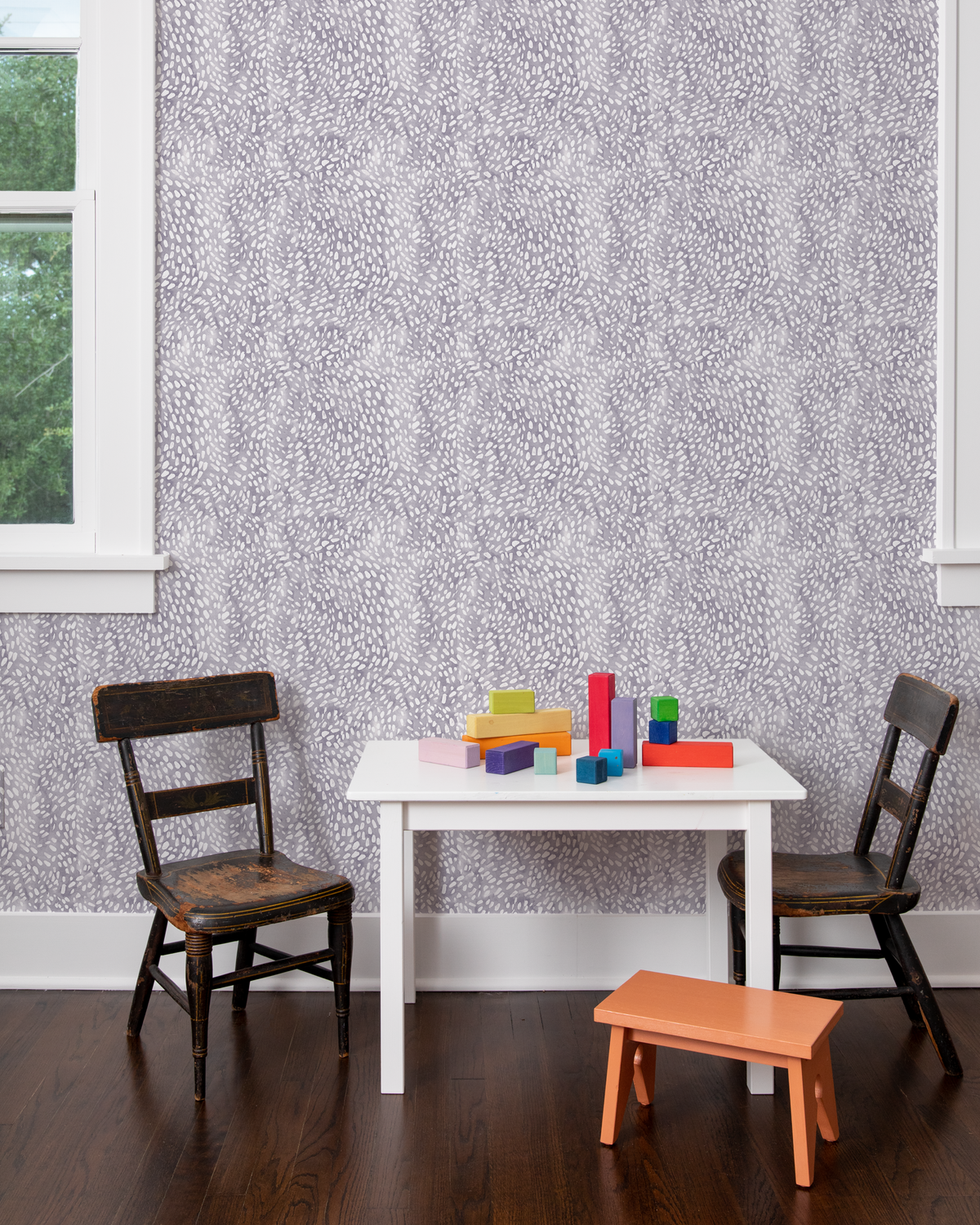 Speckled Wallpaper in Dusty Lavender