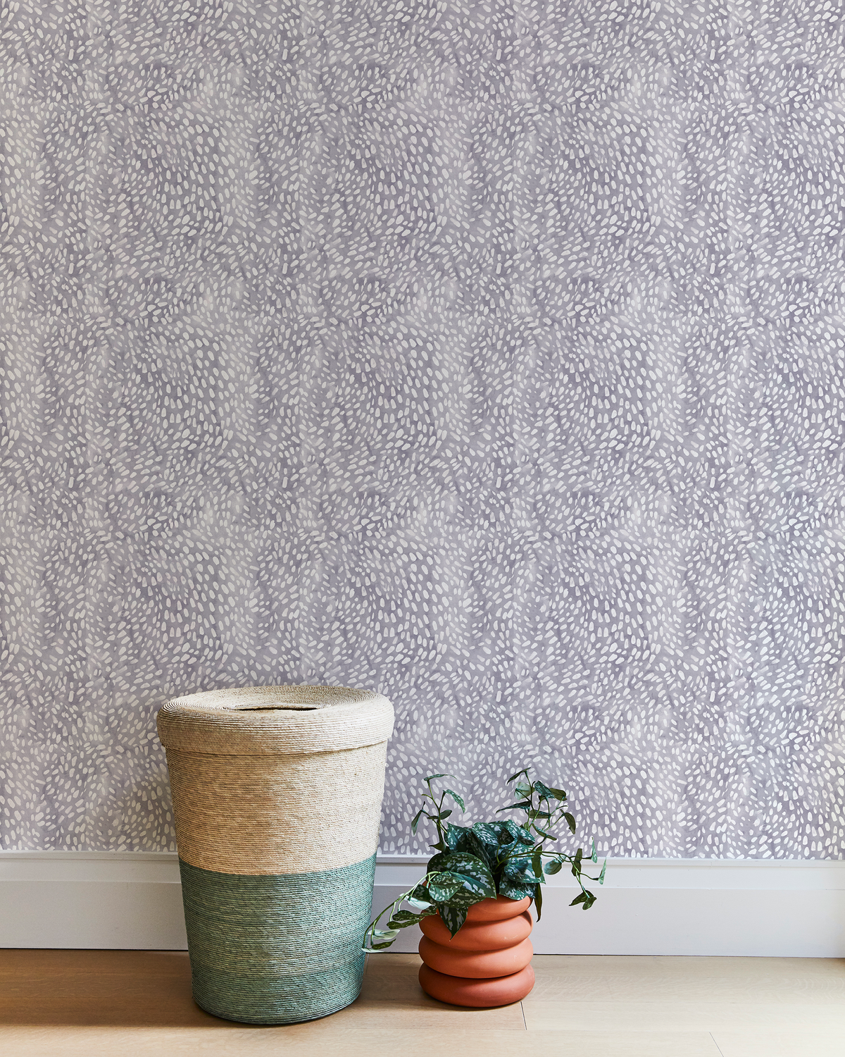 Speckled Wallpaper in Dusty Lavender