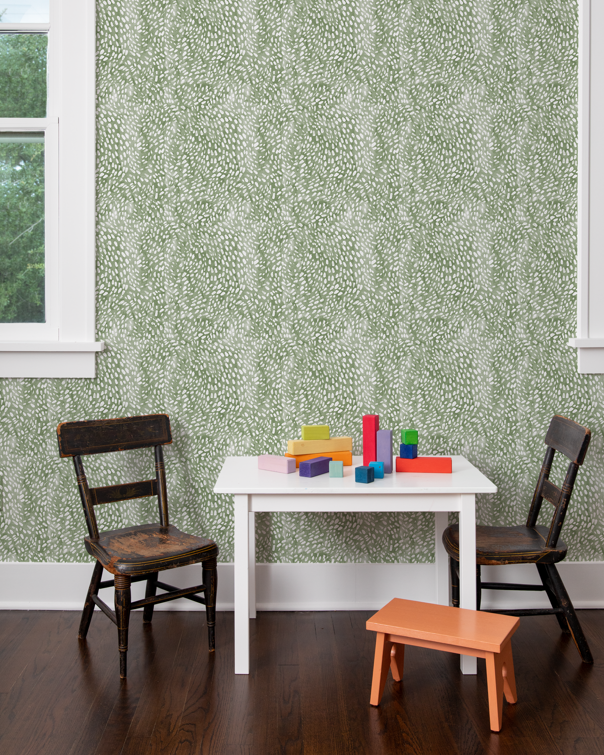 Speckled Wallpaper in Light Green