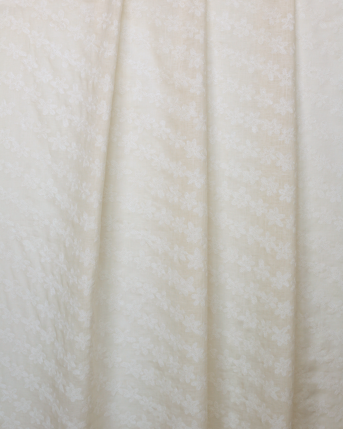 Stamped Garland Embroidered Fabric in Off-White