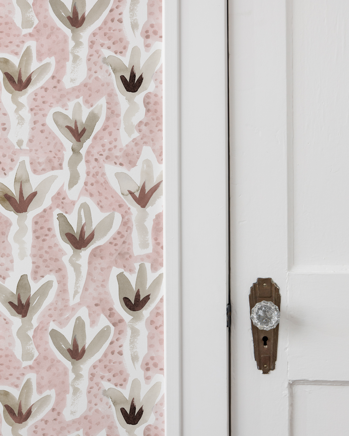 Sprigs Wallpaper in Pink/Rust