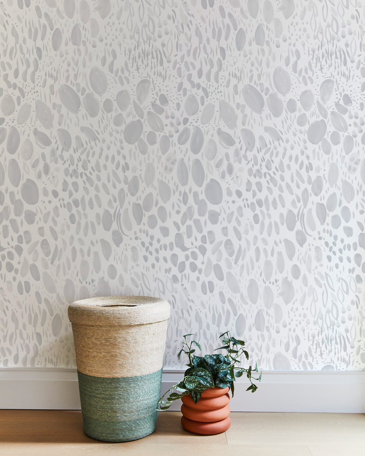 Blooms Wallpaper in Light Gray