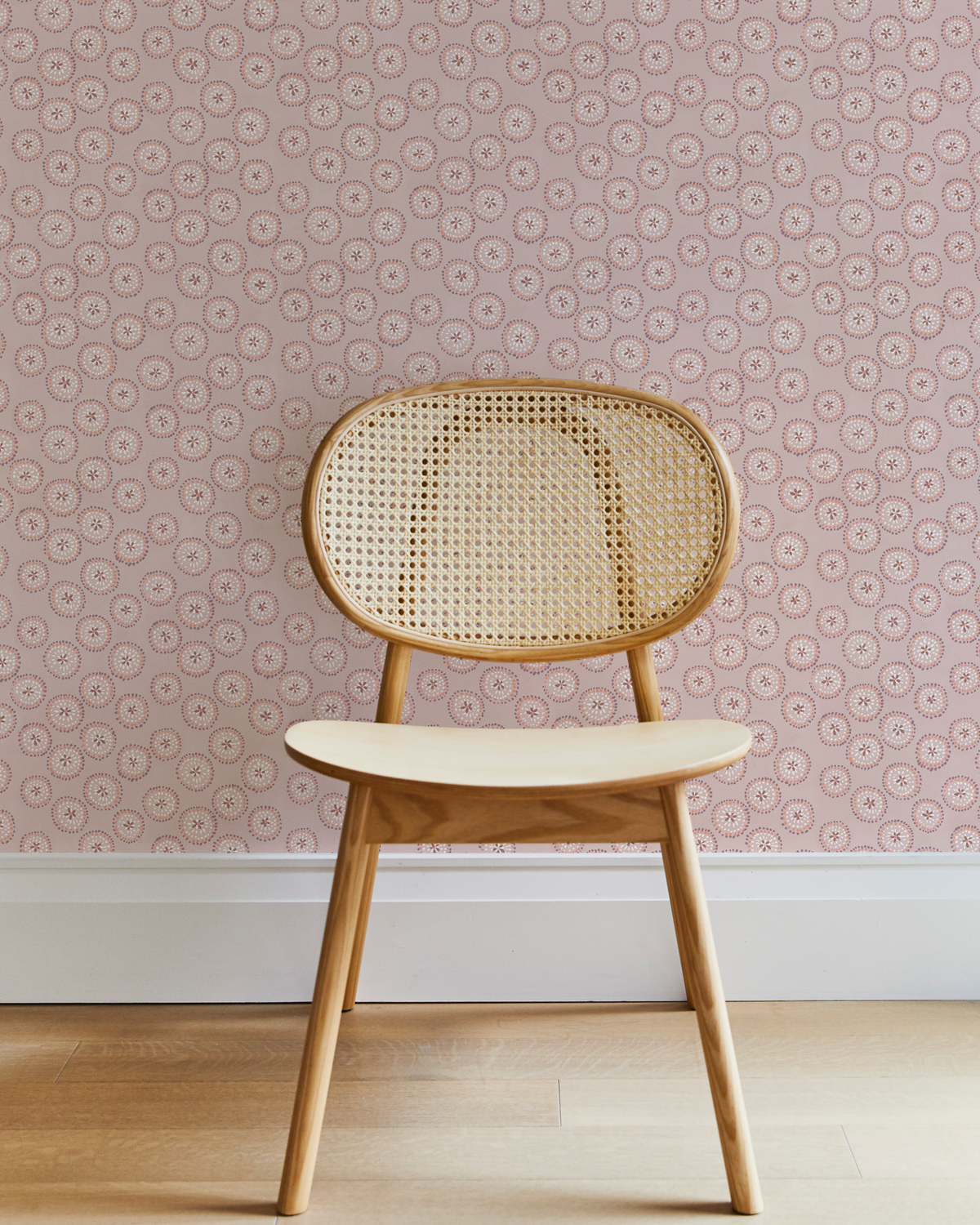 Dotted Floral Wallpaper in Pale Mauve