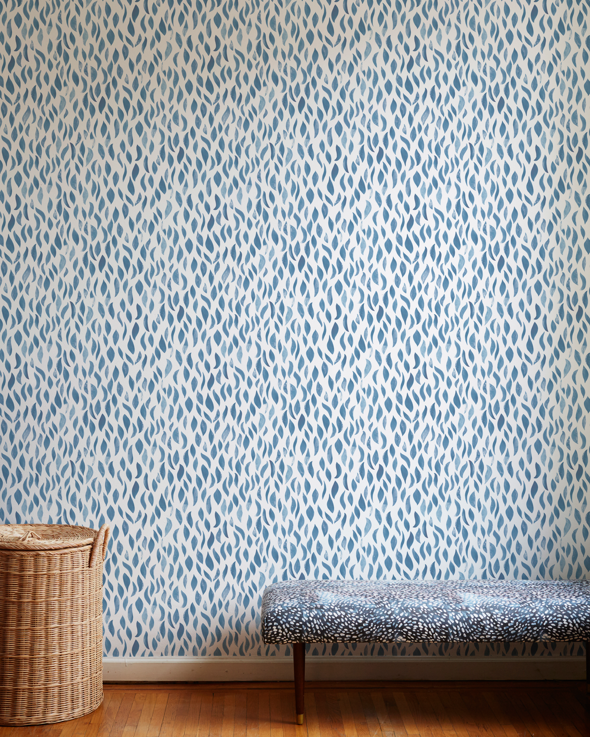 I Mimic the Wallpaper & Do a DIY Brushstroke Accent Wall