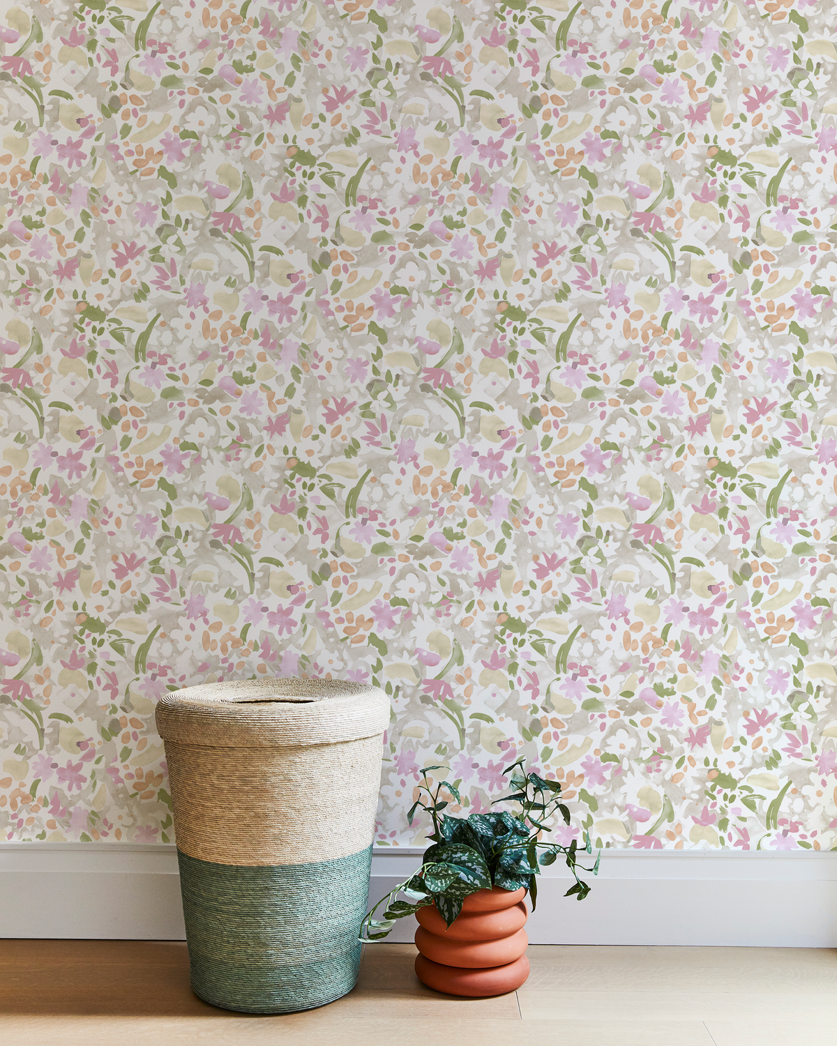 Wildflower Wallpaper in Pink/Green